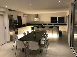 Luxury villa with heated pool