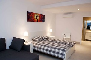 Luxury villa with heated pool