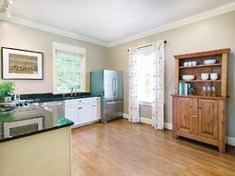 The Red Fox Inn & Tavern