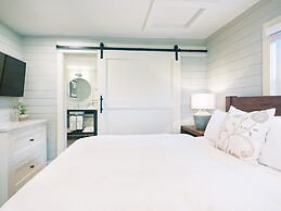 The Red Fox Inn & Tavern