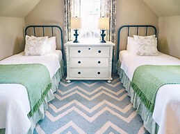 The Red Fox Inn & Tavern