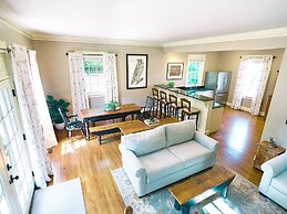 The Red Fox Inn & Tavern