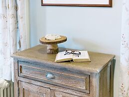 The Red Fox Inn & Tavern