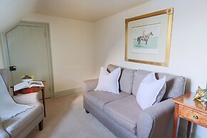 The Red Fox Inn & Tavern