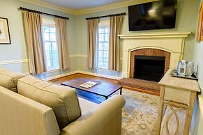 The Red Fox Inn & Tavern