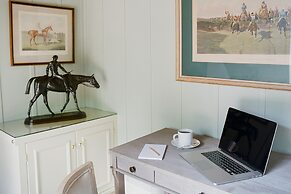 The Red Fox Inn & Tavern