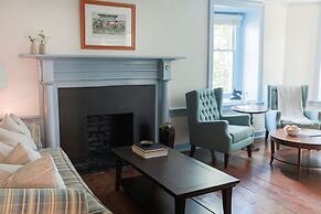 The Red Fox Inn & Tavern