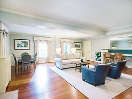 The Red Fox Inn & Tavern