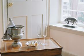 The Red Fox Inn & Tavern