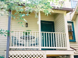 The Red Fox Inn & Tavern