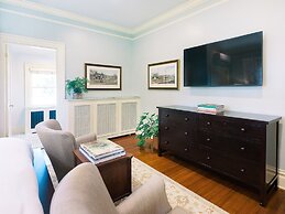 The Red Fox Inn & Tavern