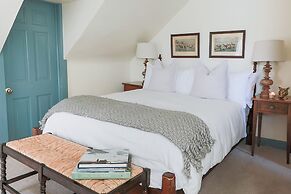 The Red Fox Inn & Tavern