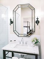 The Red Fox Inn & Tavern