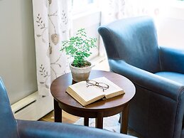 The Red Fox Inn & Tavern