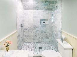 The Red Fox Inn & Tavern