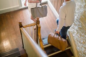 The Red Fox Inn & Tavern