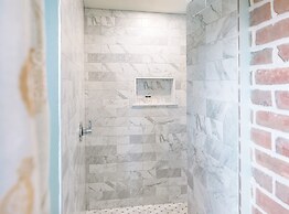 The Red Fox Inn & Tavern