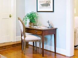 The Red Fox Inn & Tavern