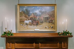 The Red Fox Inn & Tavern