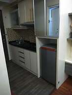 Apartment The Suites Metro by Herlan