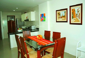 Torres del Lago Apartments