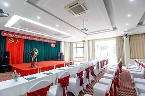 Thung Nham Hotel & Resort