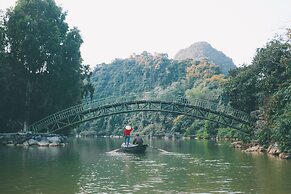 Thung Nham Hotel & Resort