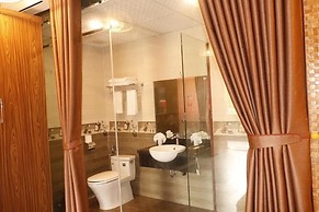 Thung Nham Hotel & Resort