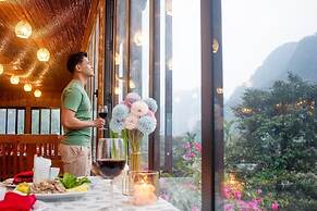 Thung Nham Hotel & Resort