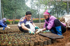 Thung Nham Hotel & Resort