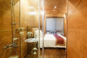 Thung Nham Hotel & Resort