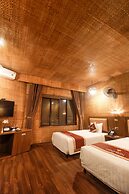 Thung Nham Hotel & Resort