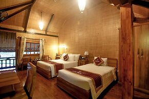 Thung Nham Hotel & Resort