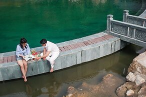 Thung Nham Hotel & Resort