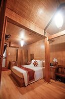 Thung Nham Hotel & Resort