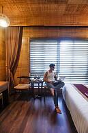 Thung Nham Hotel & Resort