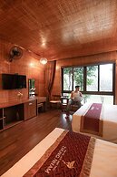 Thung Nham Hotel & Resort