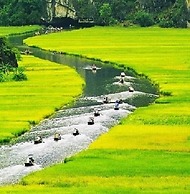 Thung Nham Hotel & Resort