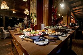 Thung Nham Hotel & Resort