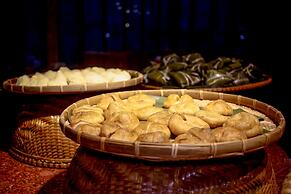 Thung Nham Hotel & Resort