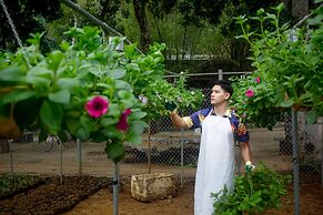 Thung Nham Hotel & Resort