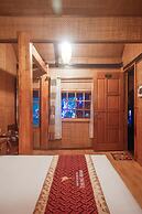 Thung Nham Hotel & Resort