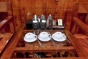 Thung Nham Hotel & Resort