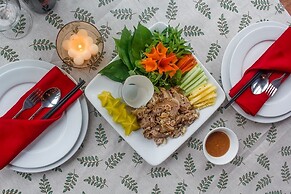 Thung Nham Hotel & Resort