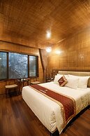 Thung Nham Hotel & Resort