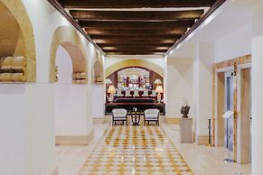 The Arkin Colony Hotel