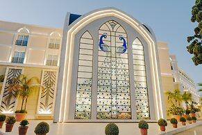 The Arkin Colony Hotel