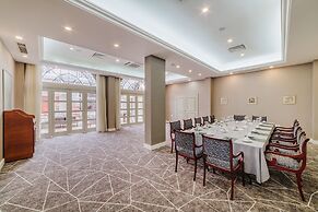 The Arkin Colony Hotel