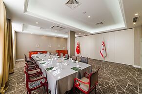 The Arkin Colony Hotel