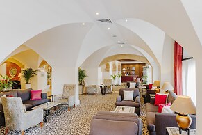 The Arkin Colony Hotel